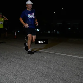 Runner Photo 7446820