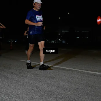 Runner Photo 7446824