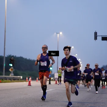 Runner Photo 7446830