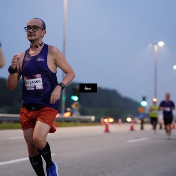 Runner Photo 7446841