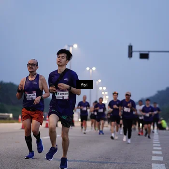 Runner Photo 7446842