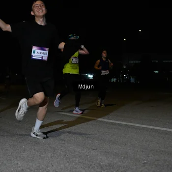 Runner Photo 7446843
