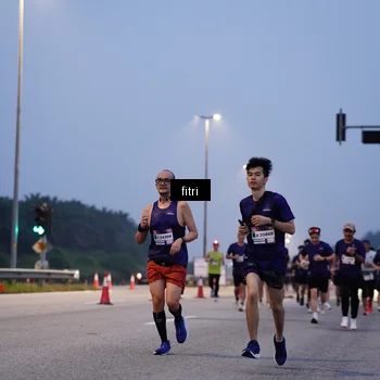 Runner Photo 7446848
