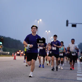 Runner Photo 7446865