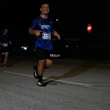 Runner Photo 7446902