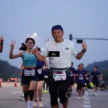 Runner Photo 7446917