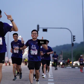 Runner Photo 7446947