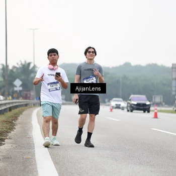Runner Photo 7446954