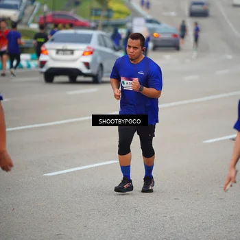 Runner Photo 7446975