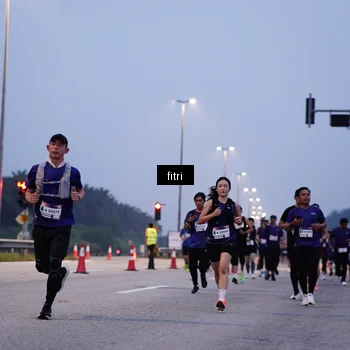 Runner Photo 7447004