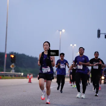 Runner Photo 7447017