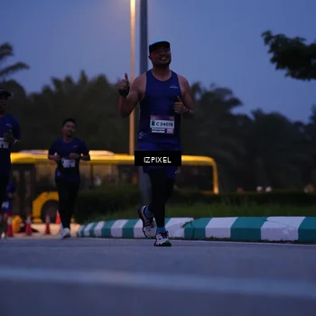 Runner Photo 7447020