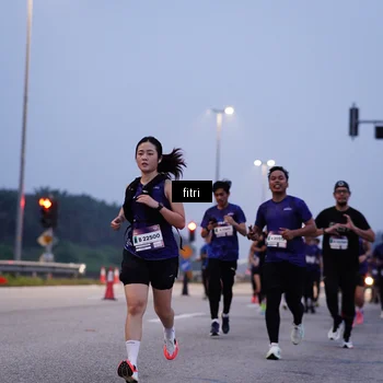 Runner Photo 7447024