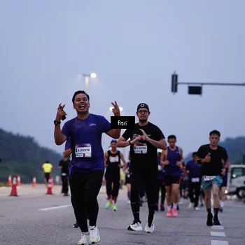 Runner Photo 7447040