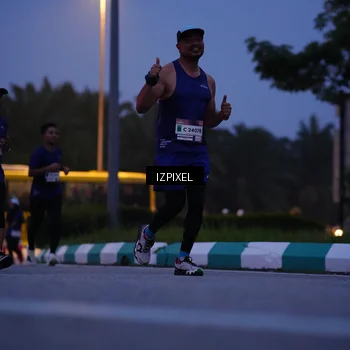 Runner Photo 7447054