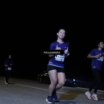 Runner Photo 7447061