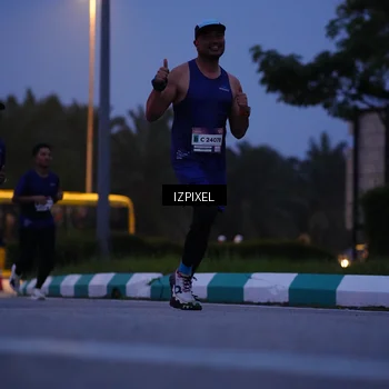 Runner Photo 7447071