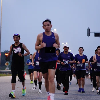 Runner Photo 7447103