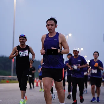 Runner Photo 7447104