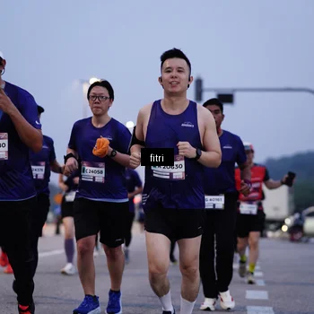 Runner Photo 7447115