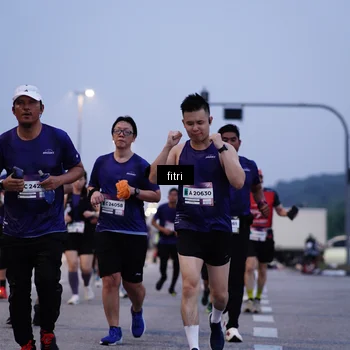 Runner Photo 7447119
