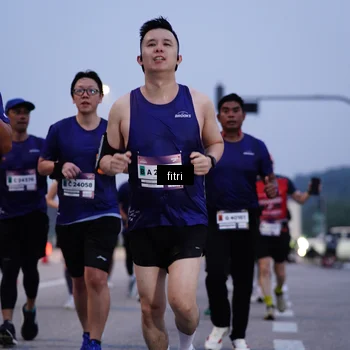 Runner Photo 7447125