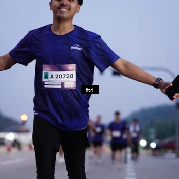 Runner Photo 7447178