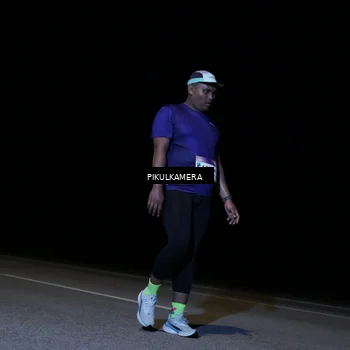 Runner Photo 7447181