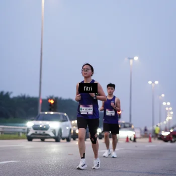 Runner Photo 7447191