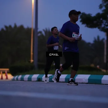 Runner Photo 7447245