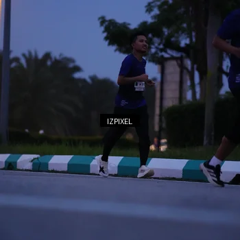 Runner Photo 7447286