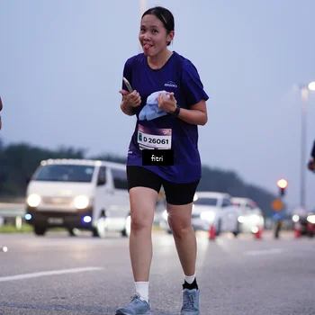 Runner Photo 7447292