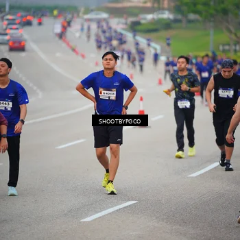 Runner Photo 7447293