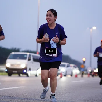 Runner Photo 7447297