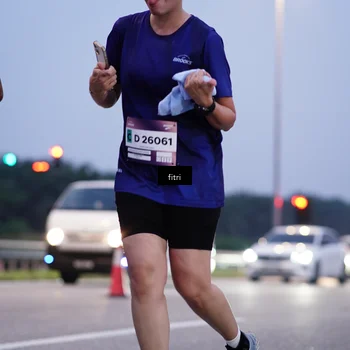 Runner Photo 7447311