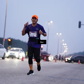 Runner Photo 7447314