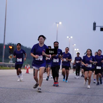Runner Photo 7447347
