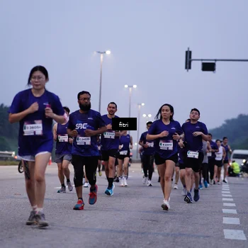 Runner Photo 7447354