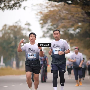 Runner Photo 7447361