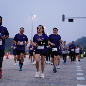 Runner Photo 7447389