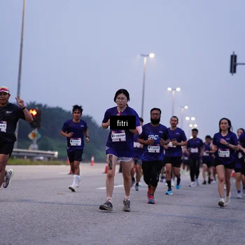 Runner Photo 7447397