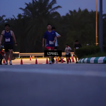 Runner Photo 7447415