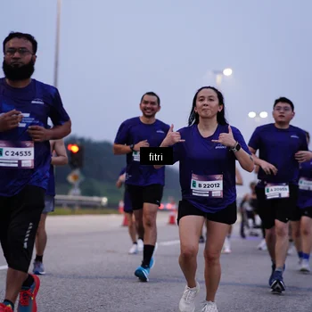 Runner Photo 7447416