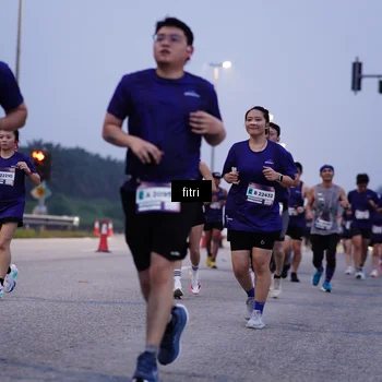 Runner Photo 7447429
