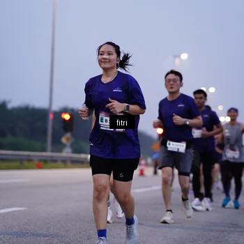Runner Photo 7447443