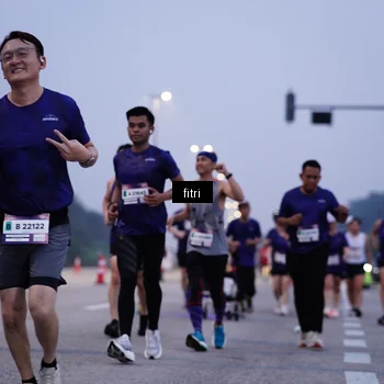 Runner Photo 7447463