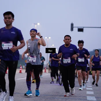 Runner Photo 7447467