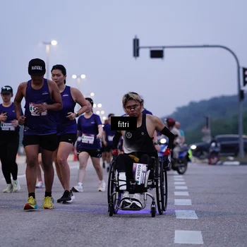 Runner Photo 7447498