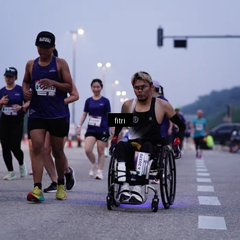 Runner Photo 7447505