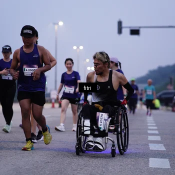 Runner Photo 7447508